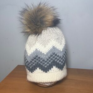 Cozy Knit Furry Pom-Pom Beanie - White and Gray